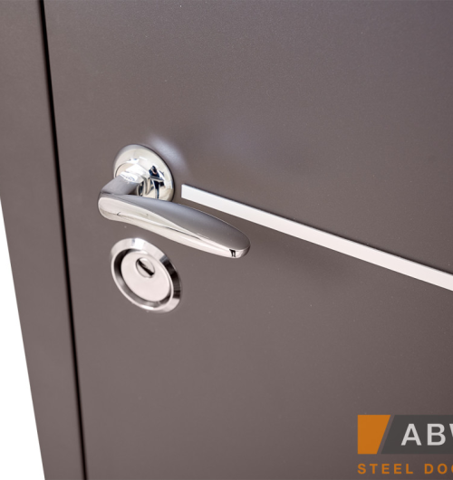 Solid комплектація з терморозривом Defender. Колір: RAL 8019 + Венге темна