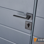 Solid комплектація з терморозривом Defender 1200. Колір: RAL 7021T